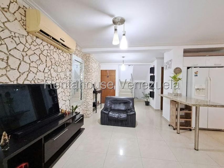 Casa (Duplex) en Venta en Los Rastrojos, Lara - 5