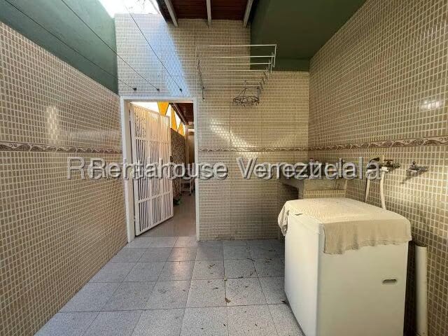 Casa (Duplex) en Venta en Los Rastrojos, Lara - 48