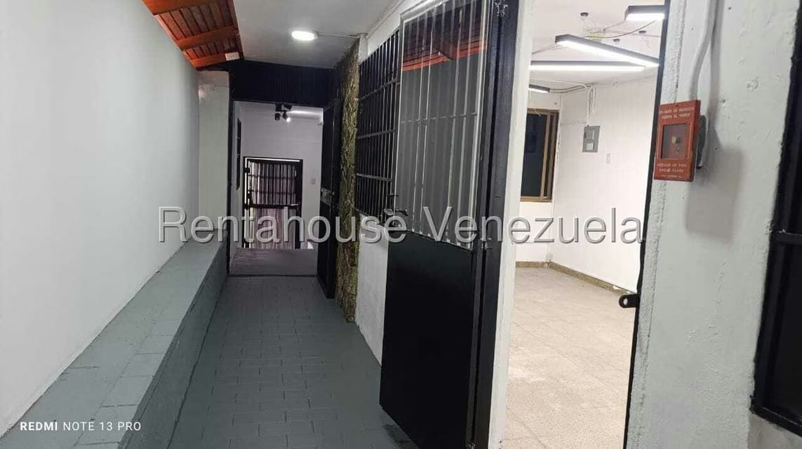 Comercial (Local Comercial) en Alquiler en Colinas de Bello Monte, Distrito Metropolitano - 20
