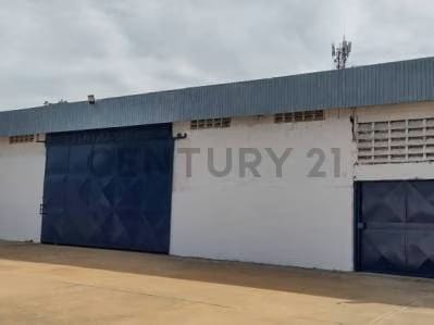 Galpon en la Av33 con la carretera J