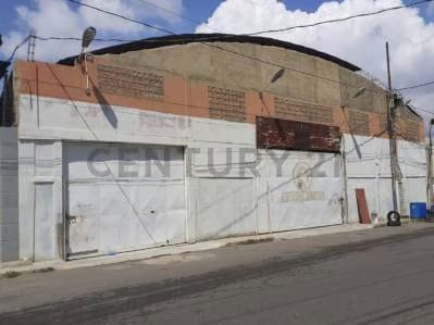 Amplio y funcional galpón multiproposito