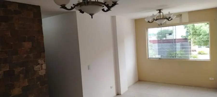 Apartamento en Alquiler en Paraparal Los Guayos - 5