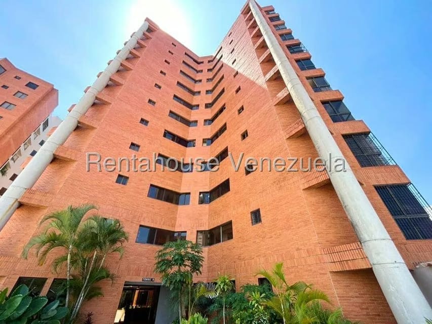 Apartamento (1 Nivel) en Alquiler en Triangulo del Este, Lara - 23