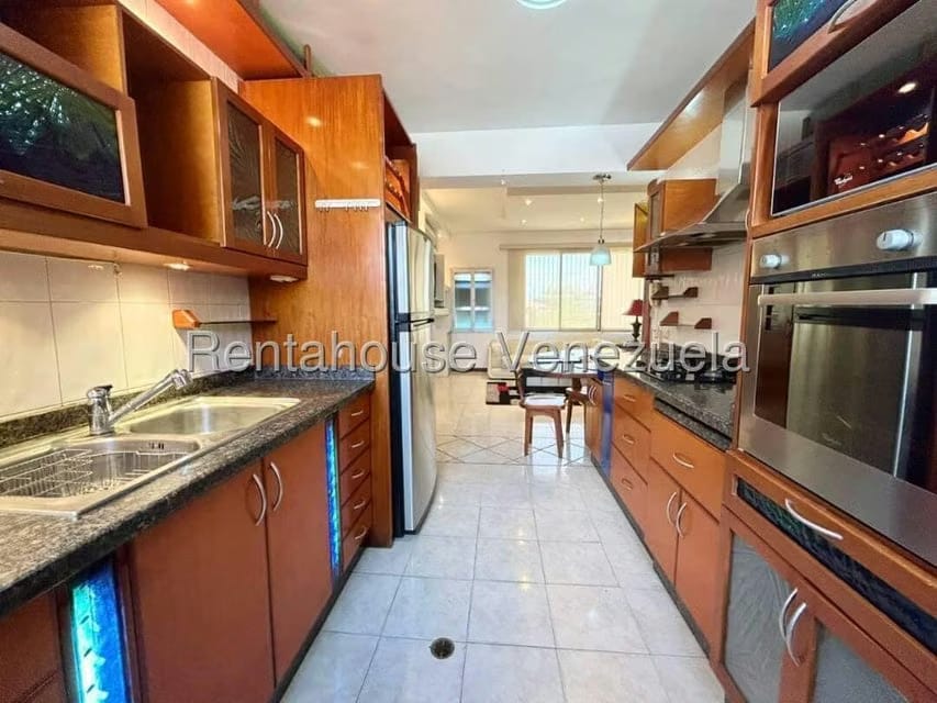 Apartamento (1 Nivel) en Alquiler en Triangulo del Este, Lara - 8