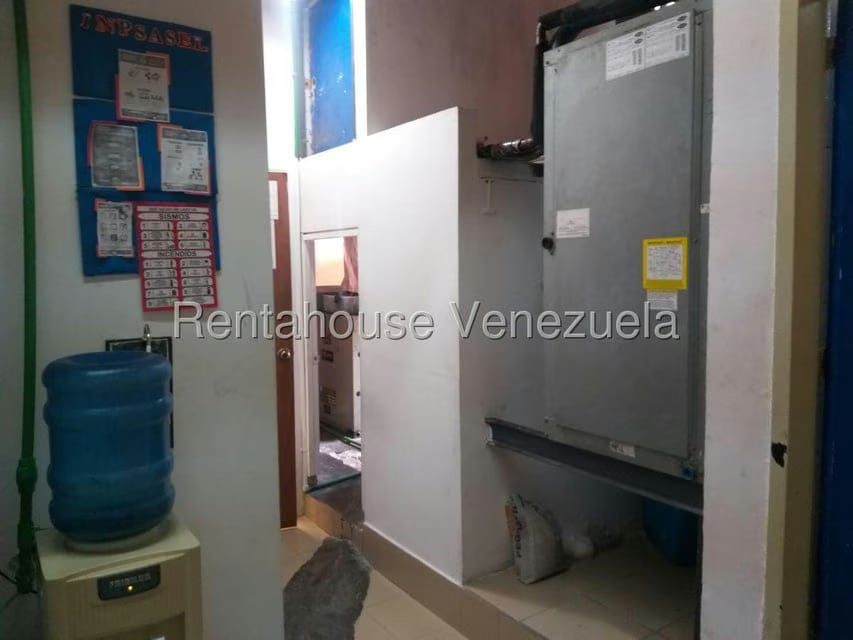 Comercial (Local Comercial) en Alquiler en La Boyera, Distrito Metropolitano - 17