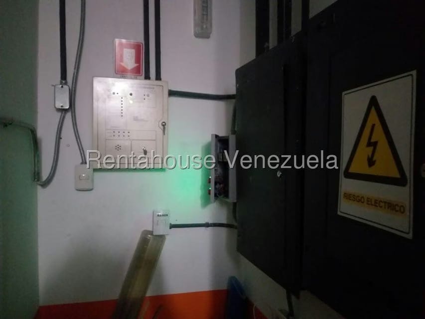 Comercial (Local Comercial) en Alquiler en La Boyera, Distrito Metropolitano - 21