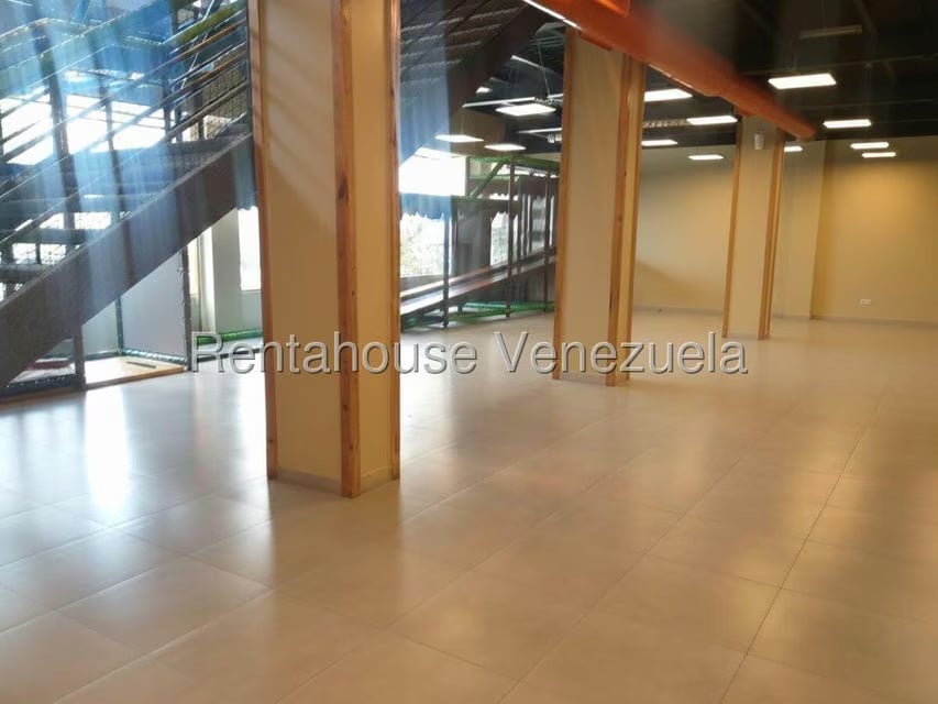 Comercial (Local Comercial) en Alquiler en La Boyera, Distrito Metropolitano - 7