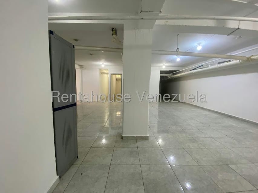 Comercial (Local Comercial) en Alquiler en Las Acacias, Distrito Metropolitano - 11