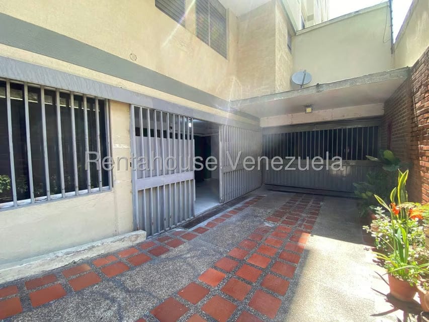 Comercial (Local Comercial) en Alquiler en Las Acacias, Distrito Metropolitano - 3