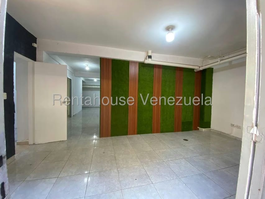 Comercial (Local Comercial) en Alquiler en Las Acacias, Distrito Metropolitano - 4