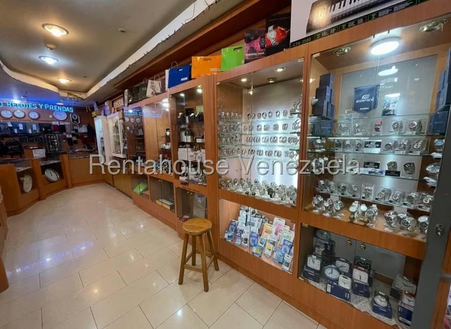 Comercial (Local Comercial) en Venta en La Rosaleda, Miranda - 5