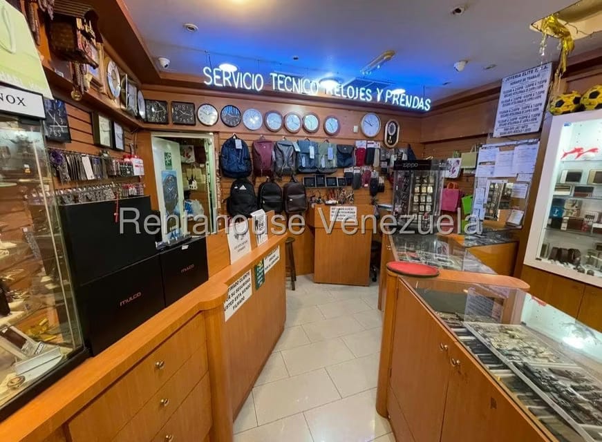 Comercial (Local Comercial) en Venta en La Rosaleda, Miranda - 10