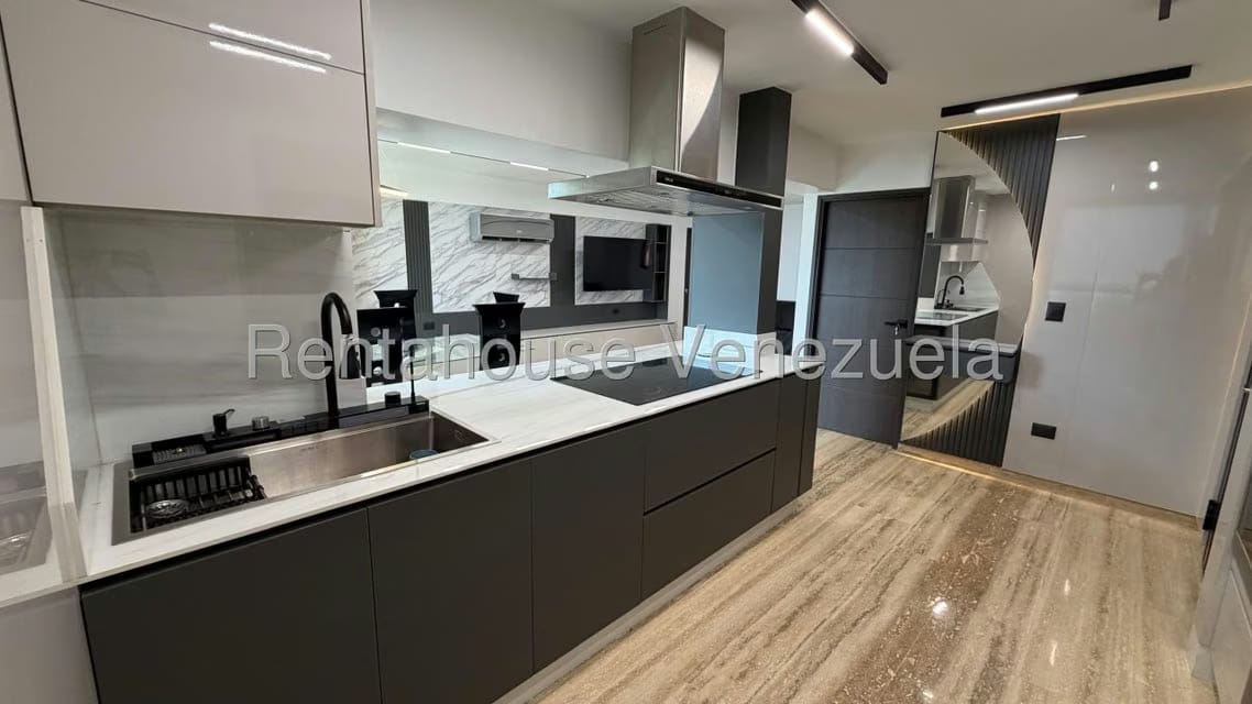 Apartamento (1 Nivel) en Venta en Colinas de Bello Monte, Distrito Metropolitano - 5