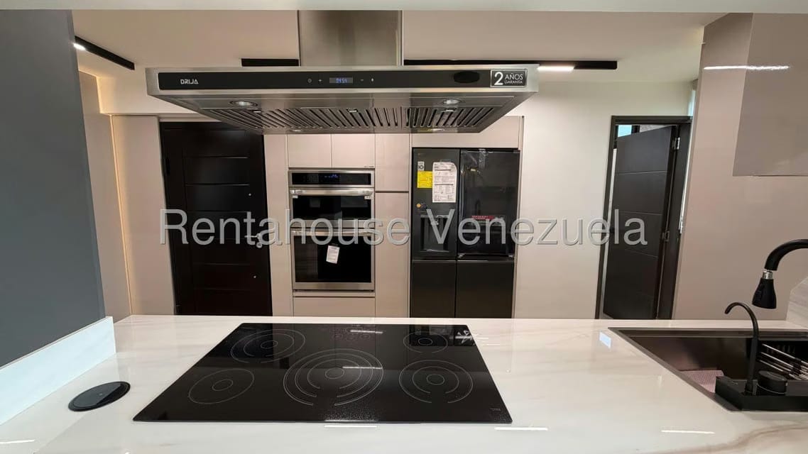 Apartamento (1 Nivel) en Venta en Colinas de Bello Monte, Distrito Metropolitano - 9