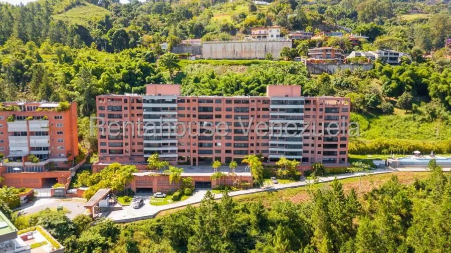 Apartamento en Venta en Solar del Hatillo Caracas - 2