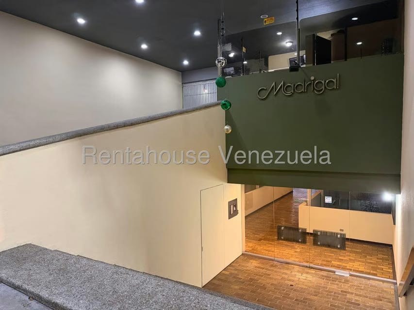 Apartamento (1 Nivel) en Venta en Colinas de Bello Monte, Distrito Metropolitano - 2