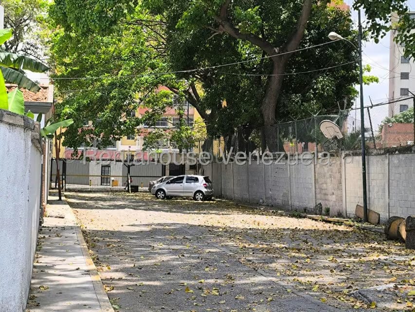 Apartamento (1 Nivel) en Venta en El Paraiso, Distrito Metropolitano - 2