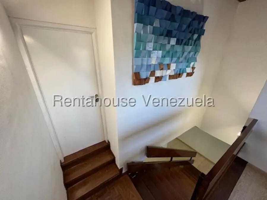 Casa en Venta en Cumbres de Curumo Caracas - 2