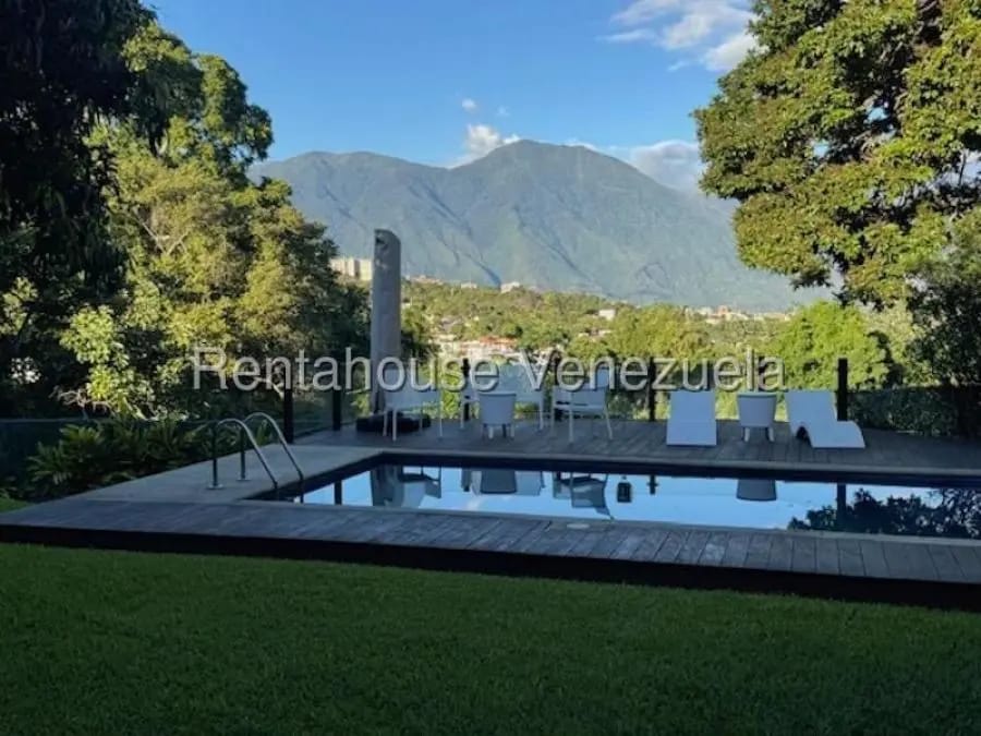 Casa en Venta en Cumbres de Curumo Caracas - 9