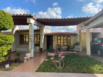 Casa Quinta en Venta - 2