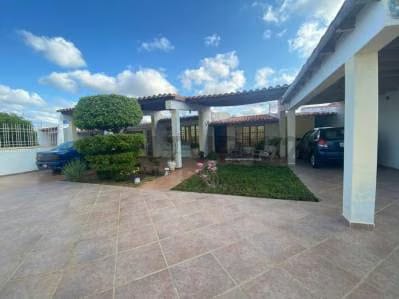 Casa Quinta en Venta - 4