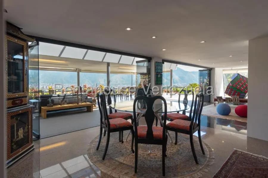 Casa en Venta en Cerro Verde Caracas - 3