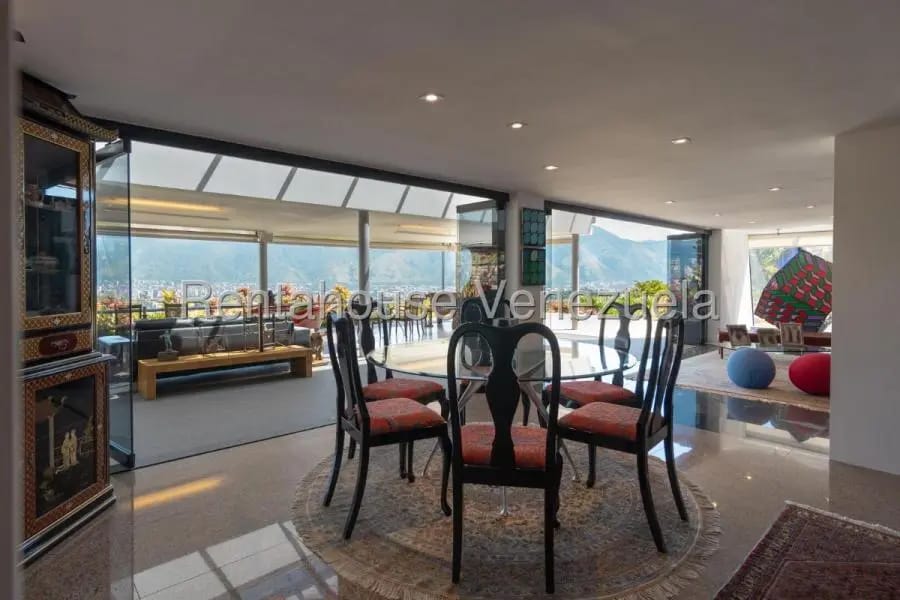 Casa en Venta en Cerro Verde Caracas - 3