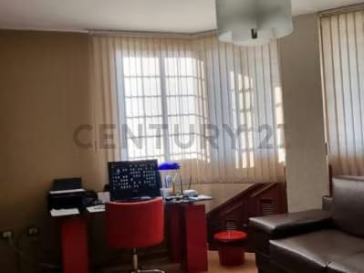 Se vende casa en excelente zona del Este - 8