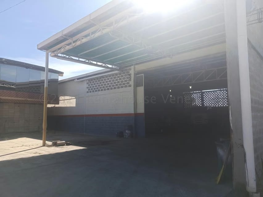 Comercial (Galpon - Deposito) en Venta en El Macaro, Aragua - 19