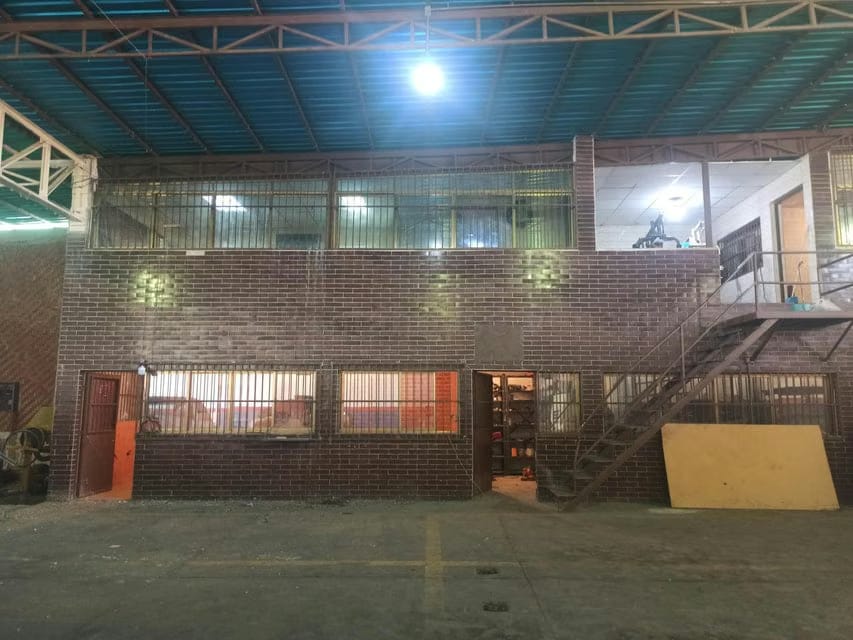 Comercial (Galpon - Deposito) en Venta en El Macaro, Aragua - 30