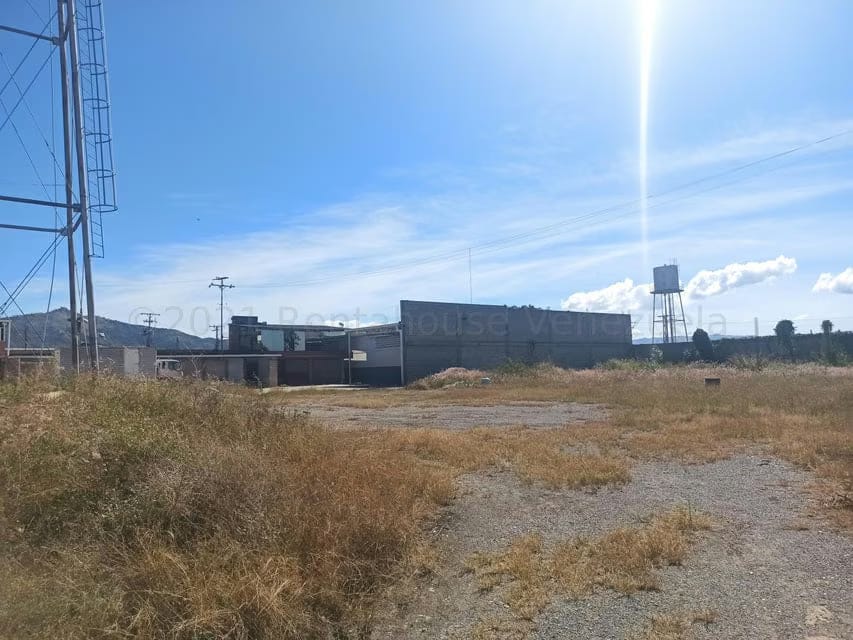 Comercial (Galpon - Deposito) en Venta en El Macaro, Aragua - 6