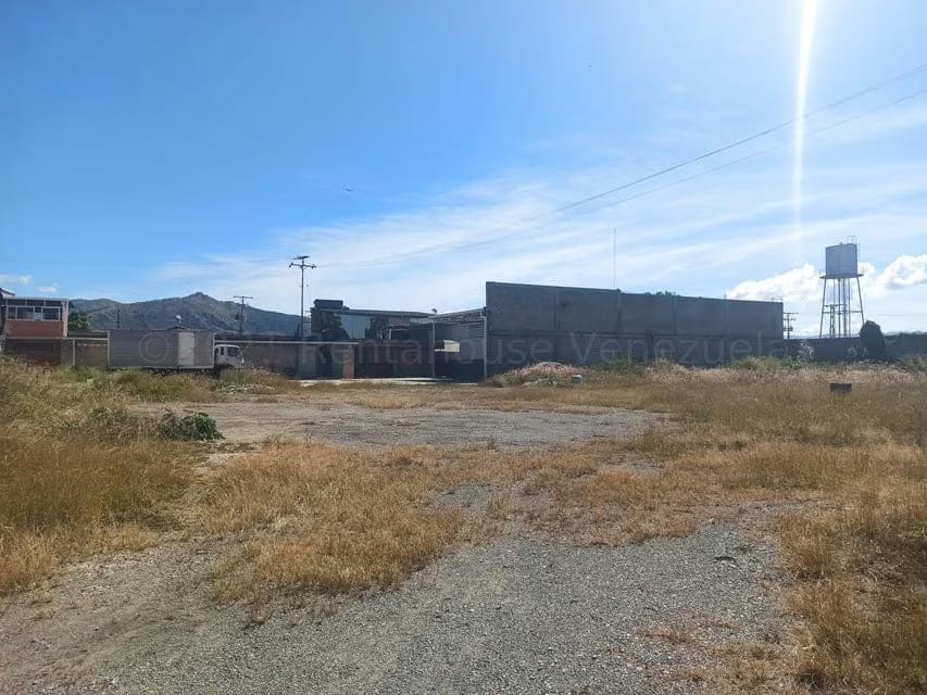 Comercial (Galpon - Deposito) en Venta en El Macaro, Aragua - 7
