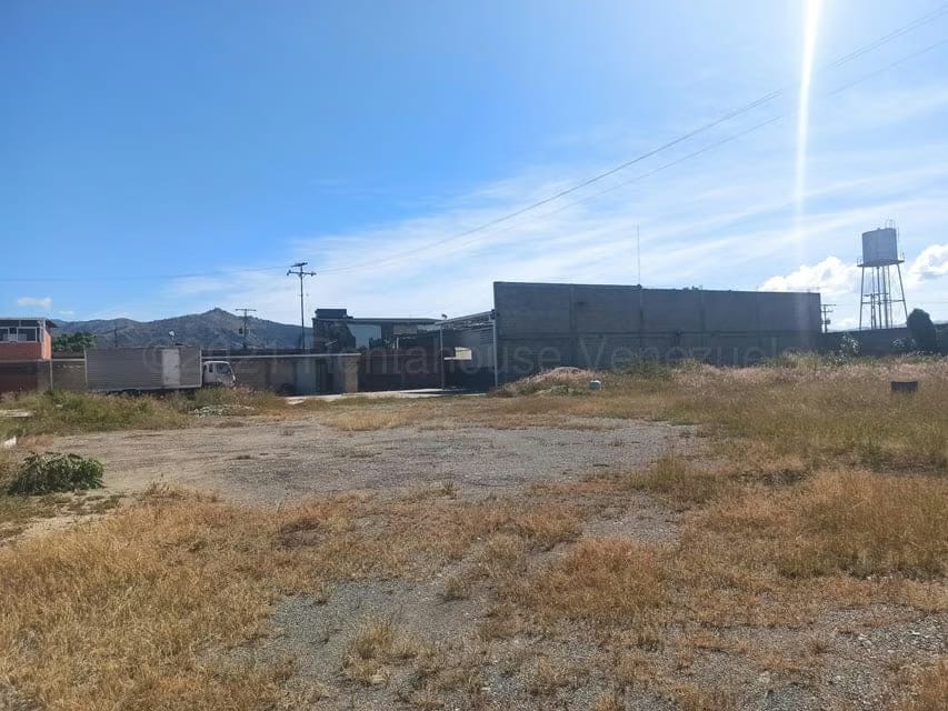 Comercial (Galpon - Deposito) en Venta en El Macaro, Aragua - 10