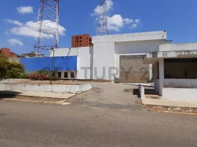 Inmueble comercial con muy buena ubicación a una cuadra de la Calle 72