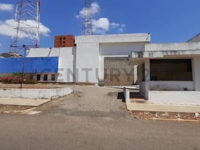 Inmueble comercial con muy buena ubicación a una cuadra de la Calle 72 - 2