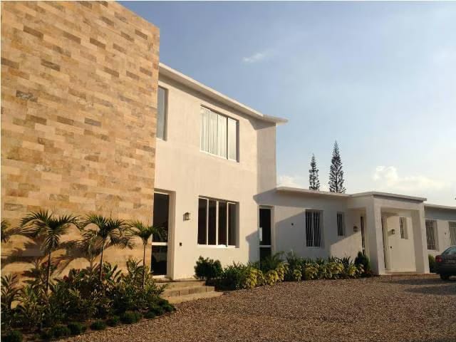 Casa (Duplex) en Venta en La Lagunita Country Club, Distrito Metropolitano