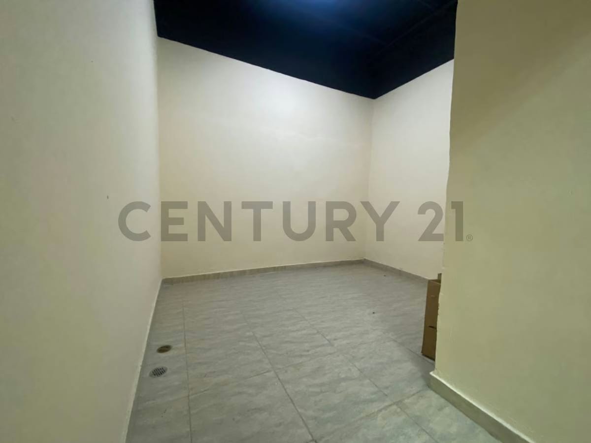 Local Comercial en Alquiler Avenida Victoria Caracas - 9