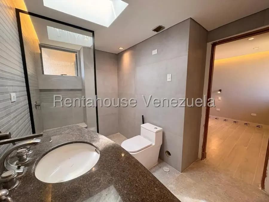 Apartamento en Venta en AV MILAGRO Maracaibo