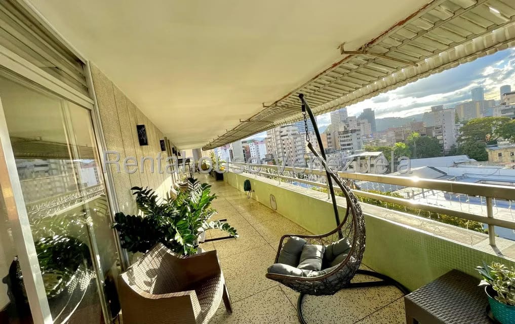 Apartamento (Penthouse) en Venta en La Florida, Distrito Metropolitano - 12