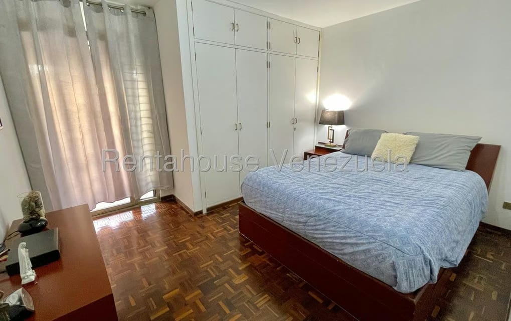 Apartamento (Penthouse) en Venta en La Florida, Distrito Metropolitano - 24