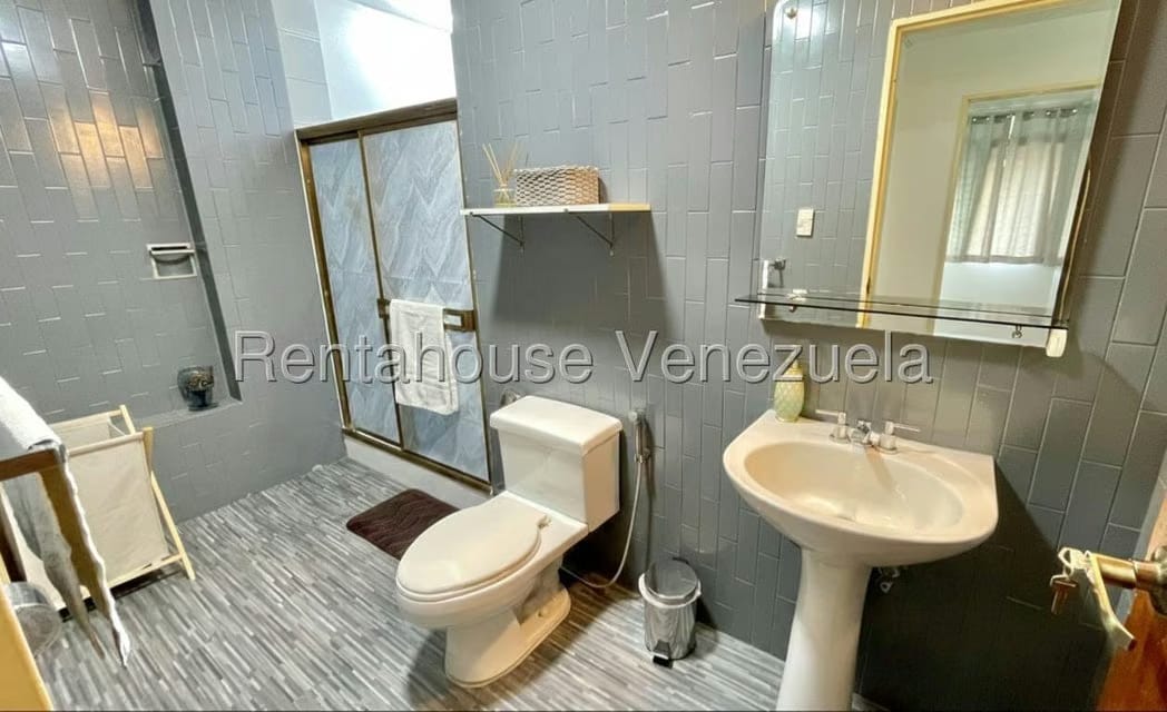 Apartamento (Penthouse) en Venta en La Florida, Distrito Metropolitano - 25