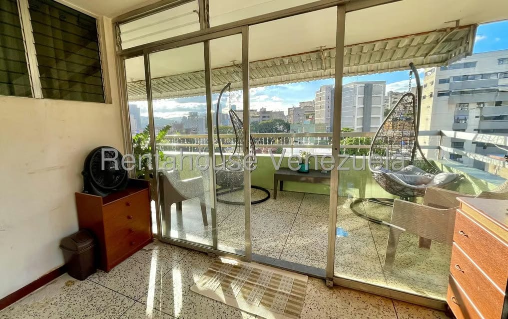 Apartamento (Penthouse) en Venta en La Florida, Distrito Metropolitano - 28