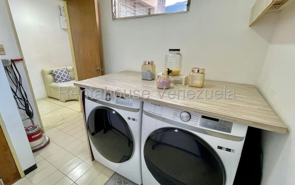 Apartamento (Penthouse) en Venta en La Florida, Distrito Metropolitano - 30