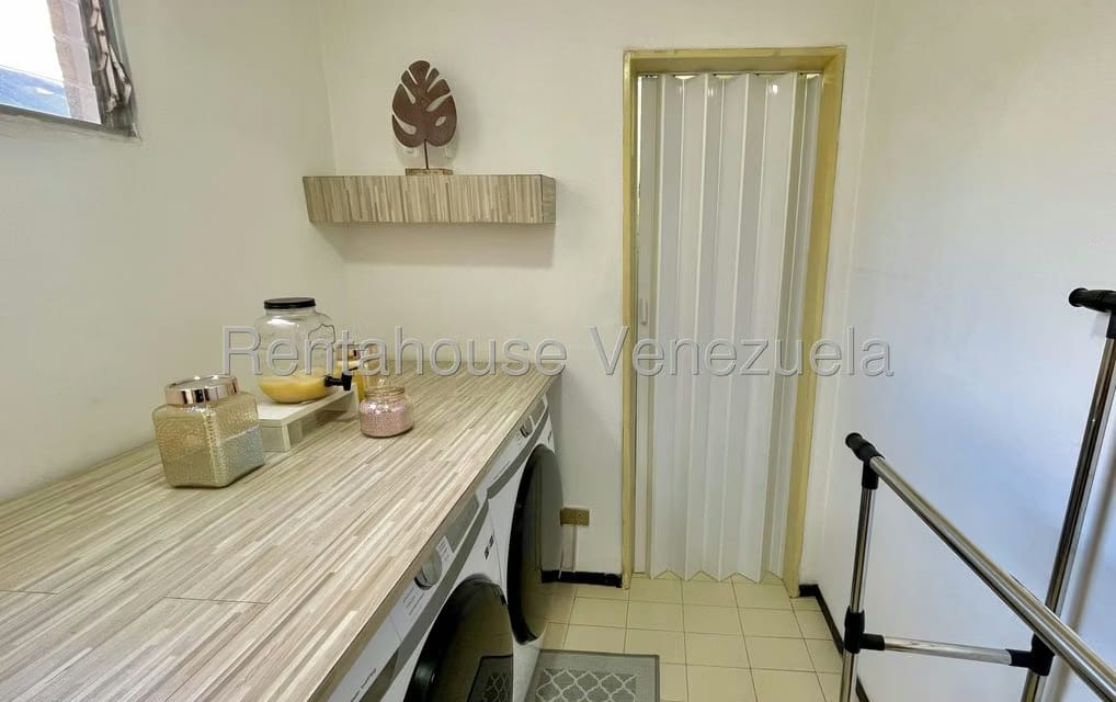 Apartamento (Penthouse) en Venta en La Florida, Distrito Metropolitano - 31