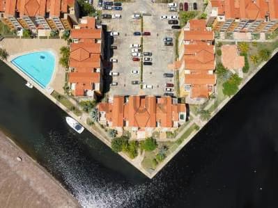 Puesto de Muelle de 3.5 mtsen canal de navegación principal