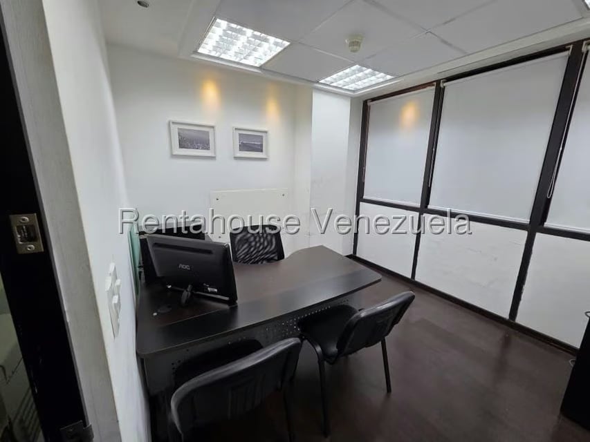 Comercial (Oficina) en Venta en Los Dos Caminos, Distrito Metropolitano - 15