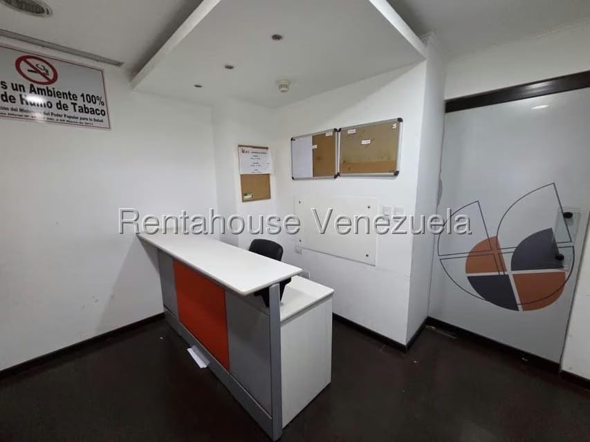 Comercial (Oficina) en Venta en Los Dos Caminos, Distrito Metropolitano - 5