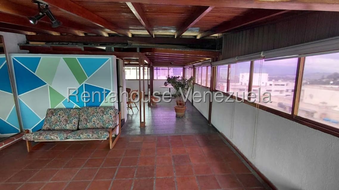 Apartamento (1 Nivel) en Alquiler en Guaicay, Distrito Metropolitano - 3