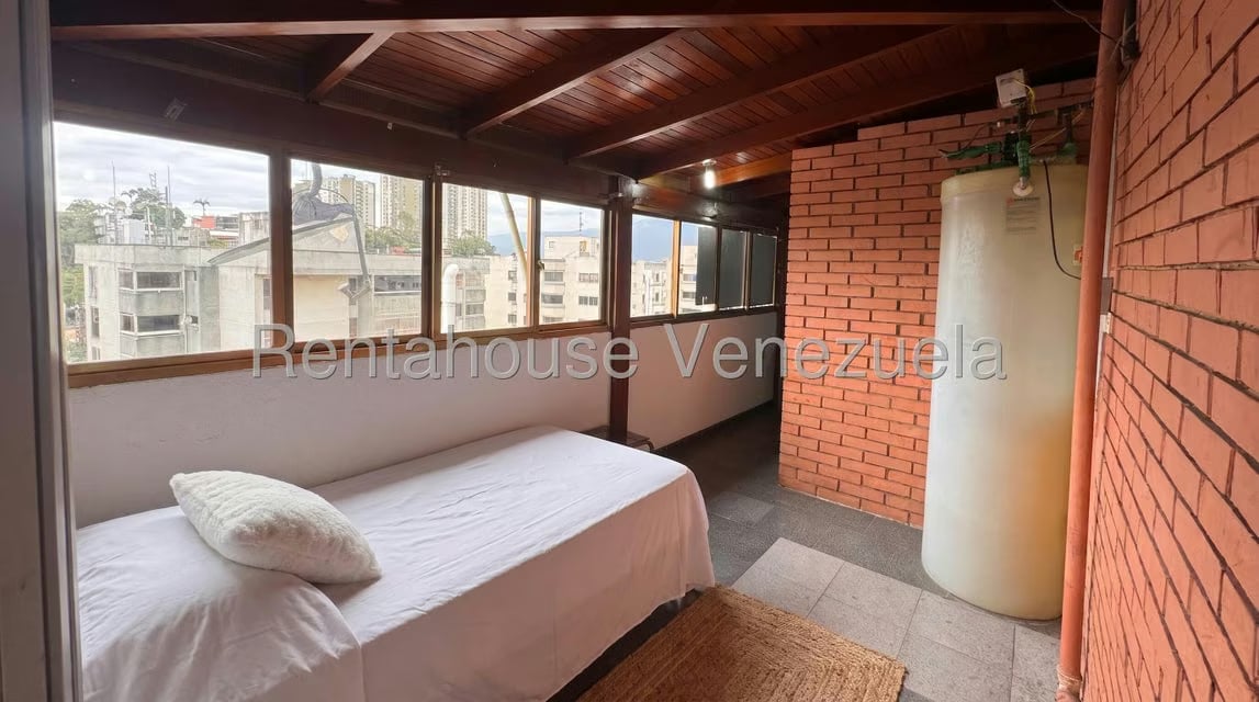 Apartamento (1 Nivel) en Alquiler en Guaicay, Distrito Metropolitano - 9