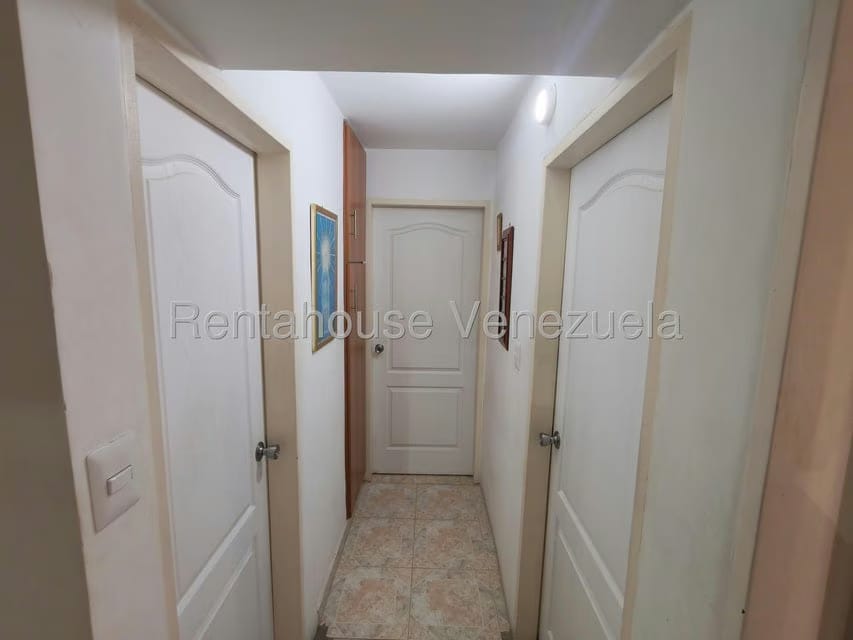Apartamento (1 Nivel) en Venta en Los Nuevos Teques, Miranda - 28